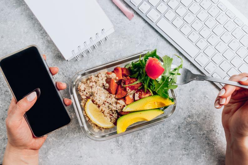 Getting used to work at home is no easy feat, especially when it comes to eating lunch. We asked registered dietitians from around the country what they eat for lunch when working from home. Here are 10 healthier work-for-home lunch ideas using easy-to-find ingredients.