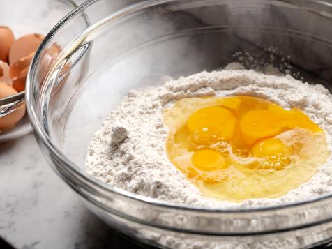 There’s a Reason Baking Recipes Call for a Specific Size of Egg