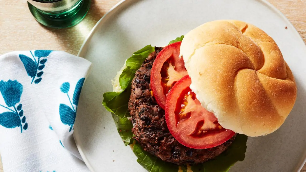 Ree's Quick Black Bean Burger