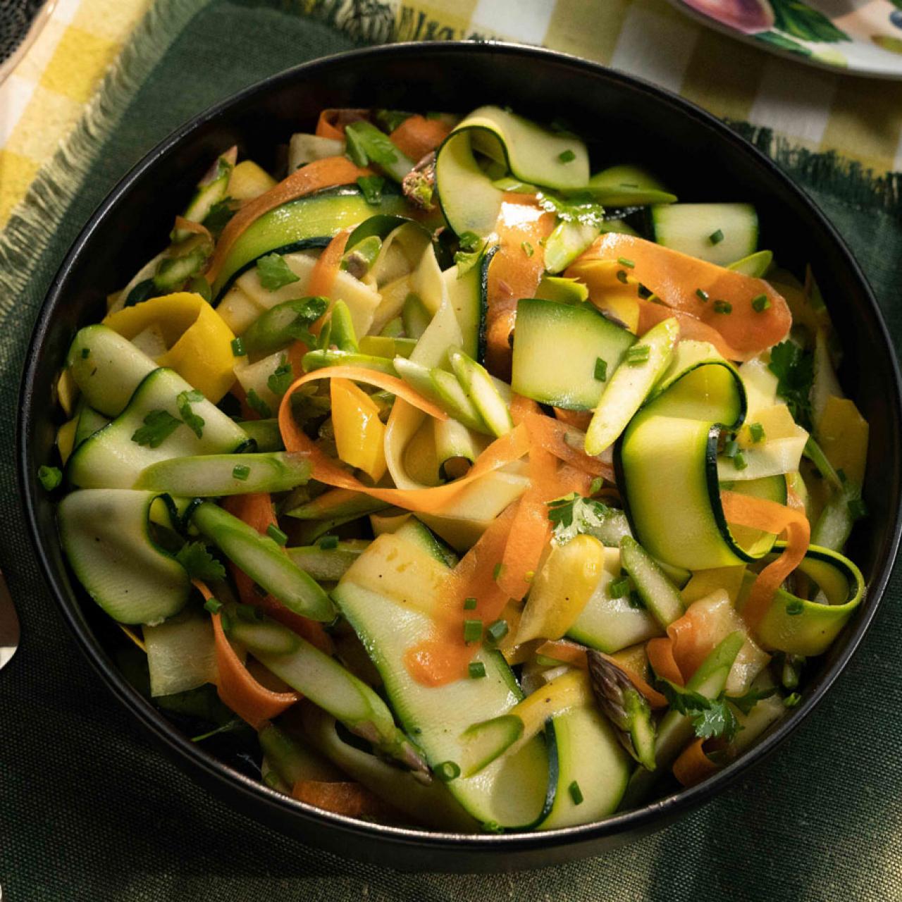 https://food.fnr.sndimg.com/content/dam/images/food/fullset/2020/05/21/VB1105_veggie-ribbon-salad_s4x3.jpg.rend.hgtvcom.1280.1280.suffix/1590087226898.jpeg