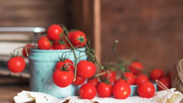 The Best Way to Store Tomatoes