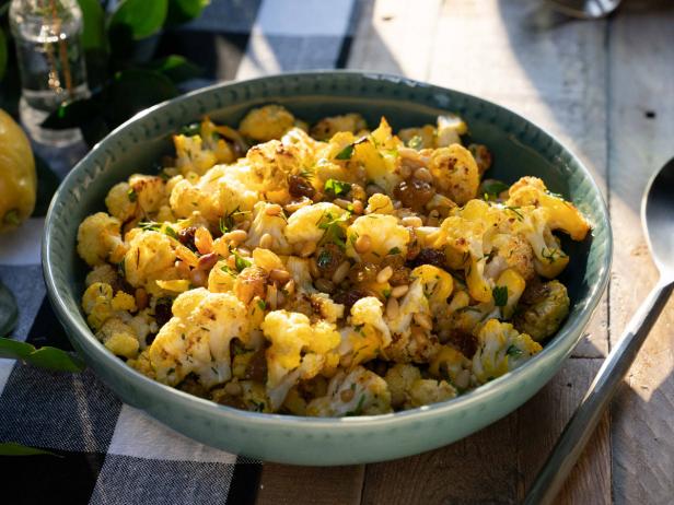 Roasted Cauliflower Salad With Saffron Vinaigrette Recipe Valerie Bertinelli Food Network 6482