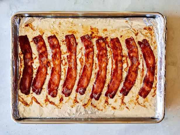 How to cook bacon in the oven