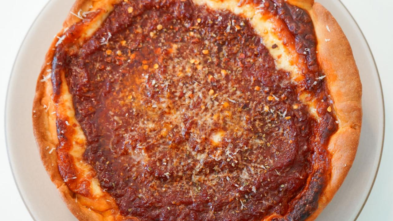 Easy Deep-Dish Pizza using a Gas Grill - Life's A Tomato