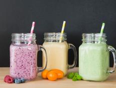One of the easiest breakfast or snacks that you can whip up in 5 minutes is a smoothie. It’s certainly a go-to breakfast option for many registered dietitians nutritionists (RDNs)! We asked 10 RDNs their absolute must have smoothie ingredient and here’s what they said. These ideas should give you some inspiration when you blend your next smoothie. 