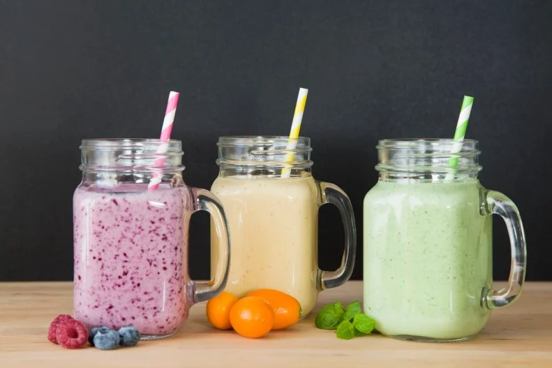 One of the easiest breakfast or snacks that you can whip up in 5 minutes is a smoothie. It’s certainly a go-to breakfast option for many registered dietitians nutritionists (RDNs)! We asked 10 RDNs their absolute must have smoothie ingredient and here’s what they said. These ideas should give you some inspiration when you blend your next smoothie. 