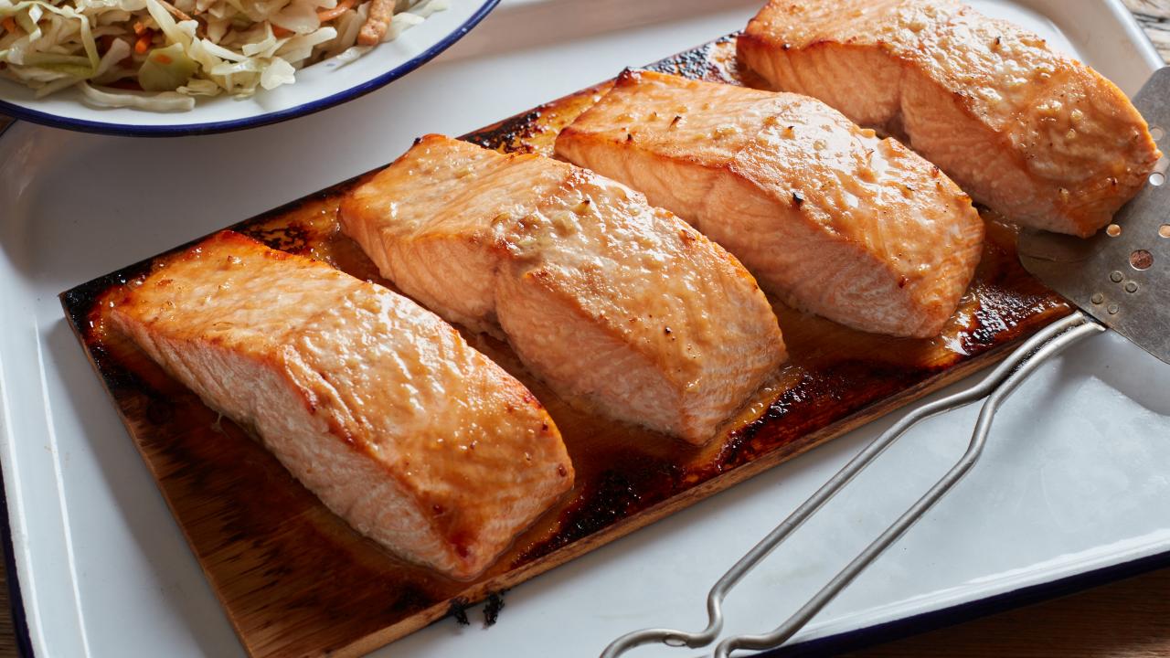 Cedar plank salmon sale grill bobby flay