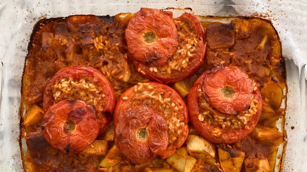 Veronica's Stuffed Tomatoes Recipe | Giada De Laurentiis | Food Network