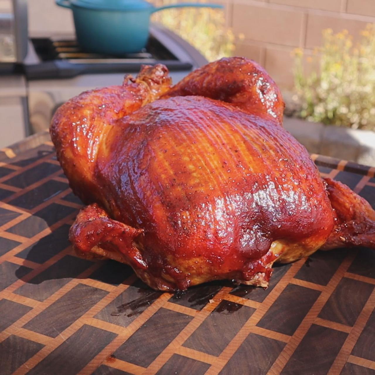 https://food.fnr.sndimg.com/content/dam/images/food/fullset/2020/07/21/KC2505_smoked-whole-chicken-with-honey-sauce_s4x3.jpg.rend.hgtvcom.1280.1280.suffix/1595351413271.jpeg