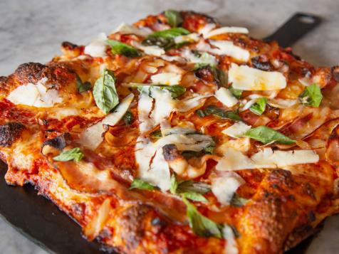 Amatriciana Pizza Grandma Style