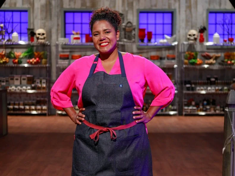 Contestant Sinai Vespie, as seen on Halloween Baking Championship, Season 6.