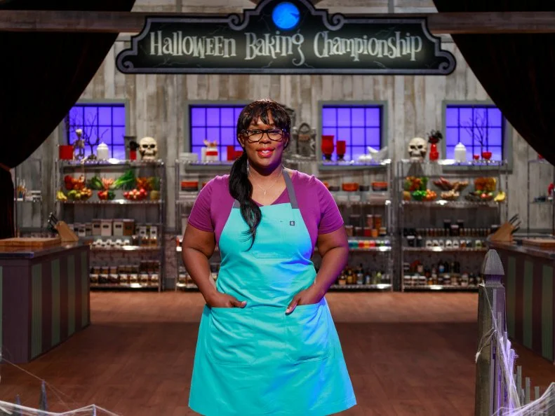 Contestant Tamara Brown, as seen on Halloween Baking Championship, Season 6.