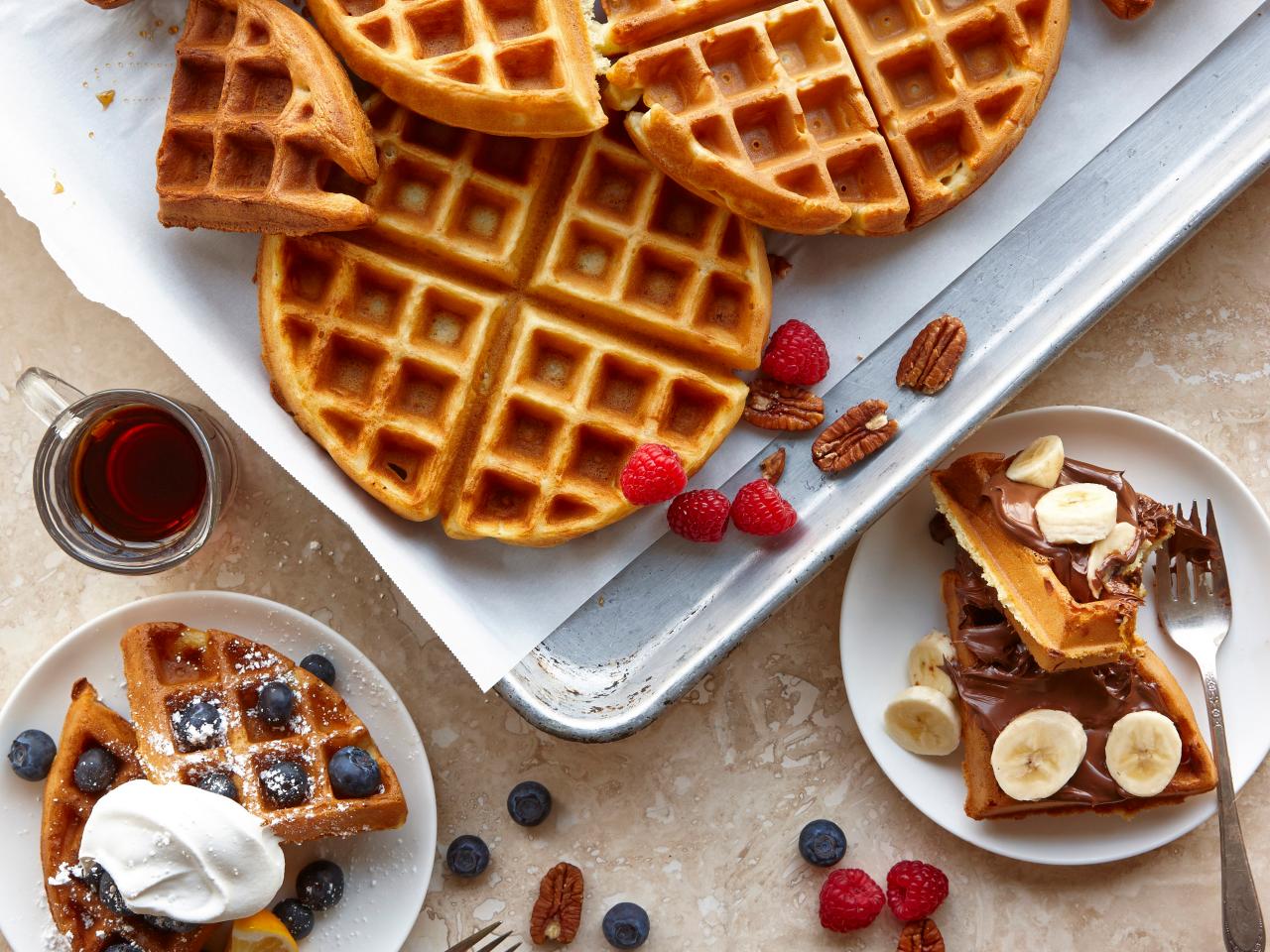 https://food.fnr.sndimg.com/content/dam/images/food/fullset/2020/09/03/waffles-with-lots-of-toppings.jpg.rend.hgtvcom.1280.960.suffix/1599159337046.jpeg