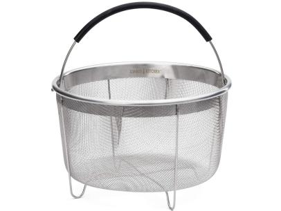 Steam/Fry Basket Assembly with Handle
