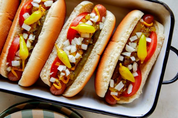 37,000+ Chicago Hotdog Pictures