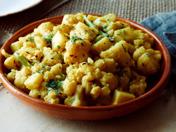 Aloo Gobi Recipe | Aarti Sequeira | Food Network