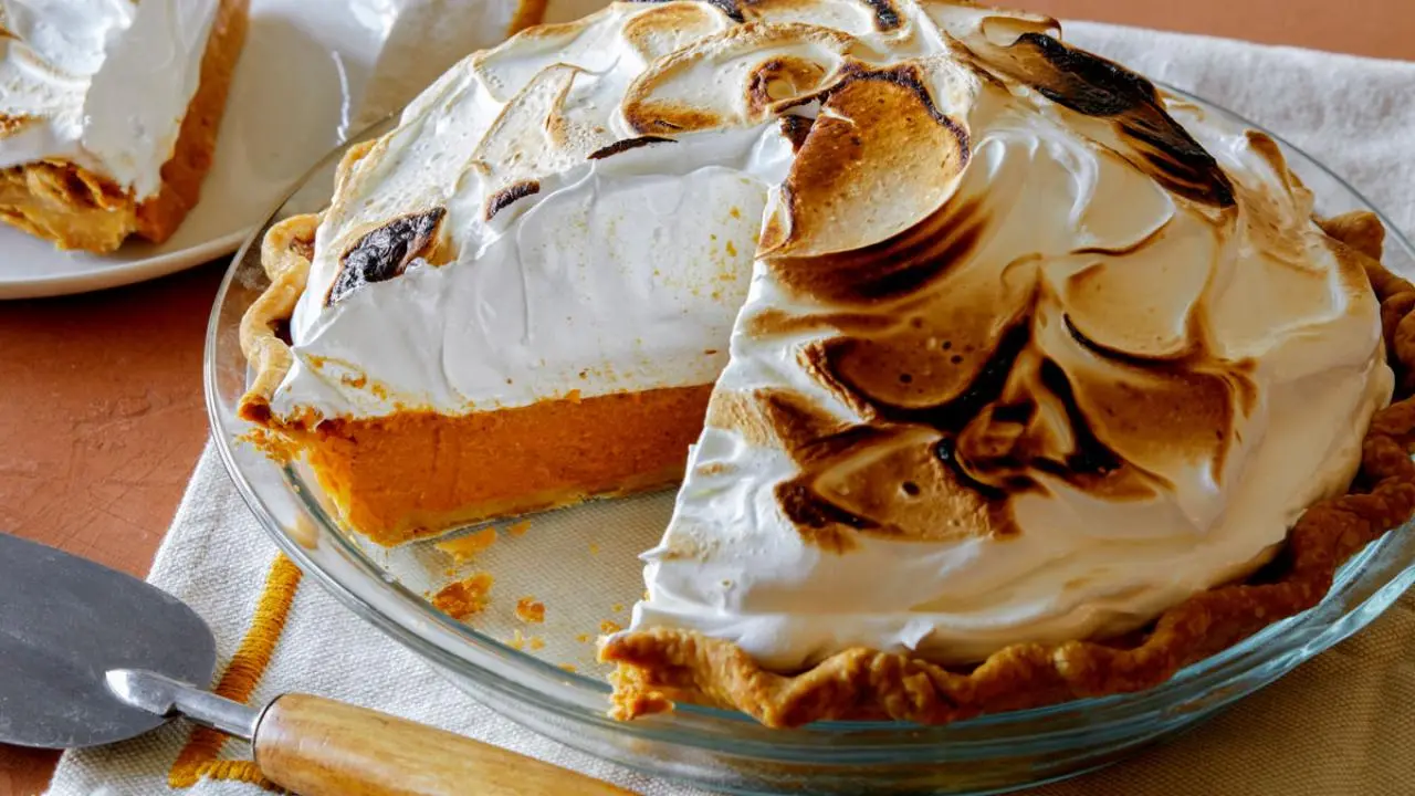 Mile-High Pumpkin Pie