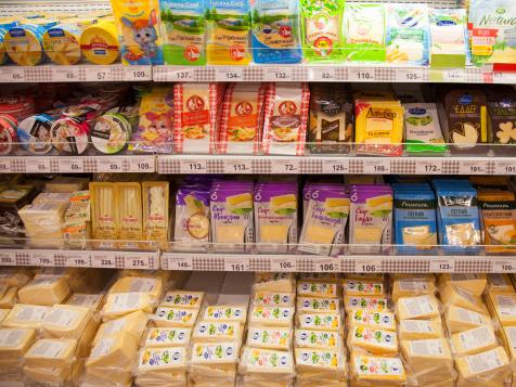 How to Choose Between Low-Fat and Full-Fat in the Dairy Aisle