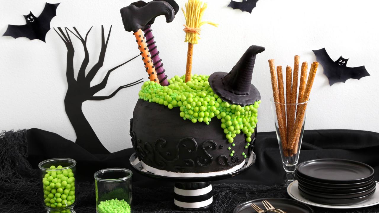 Witch Cauldron Cake