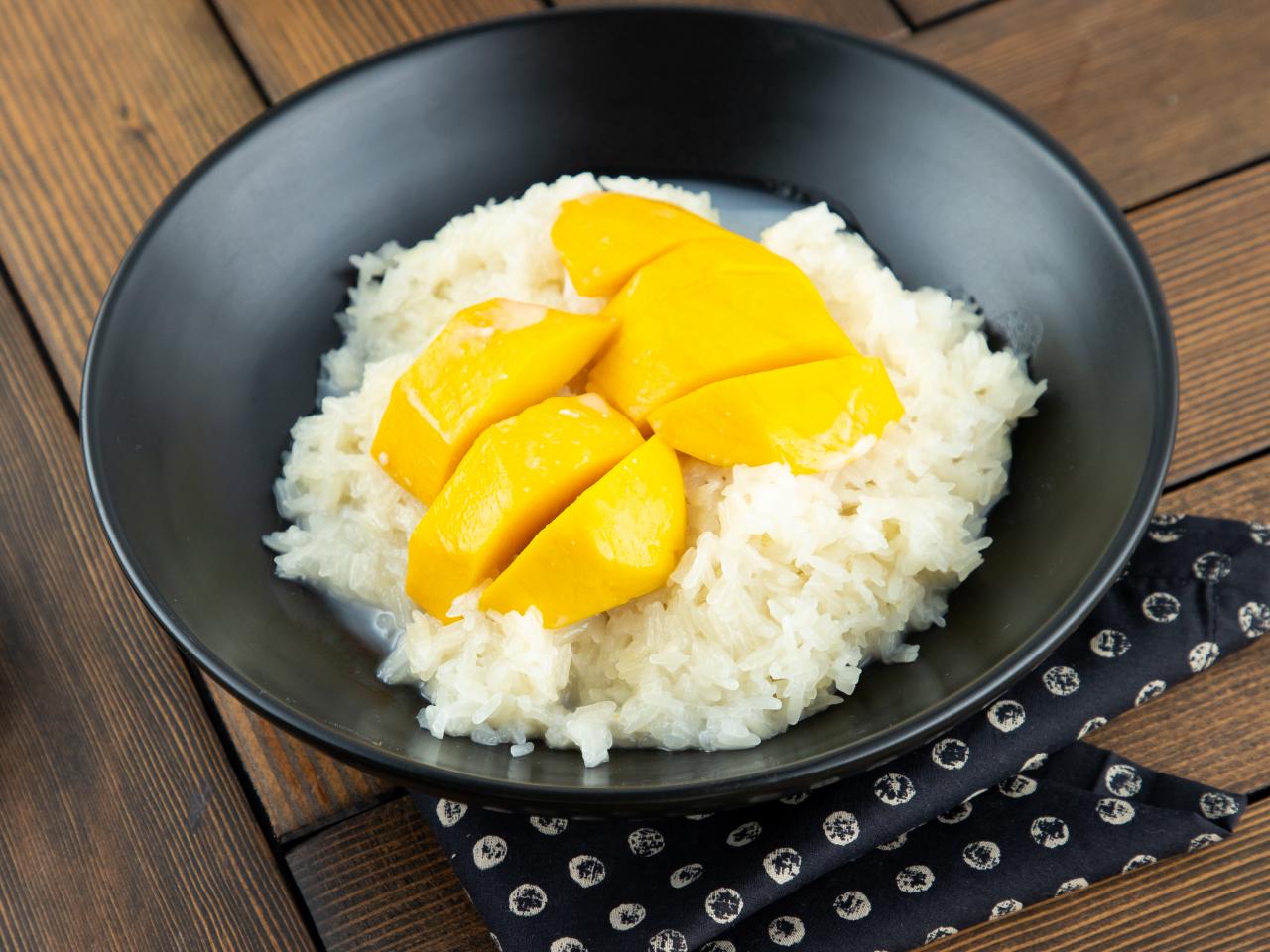 Mango & Peach Sticky Rice - RECIPE - nobizlikedoughbiz