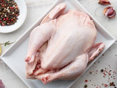 https://food.fnr.sndimg.com/content/dam/images/food/fullset/2020/10/20/12-pound-raw-thanksgiving-turkey.jpg.rend.hgtvcom.406.305.suffix/1603203198307.jpeg