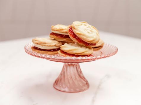 Swirl Shortbread Cookie Sandwiches with Raspberry Filling