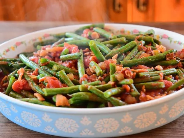 Green Beans with Tomatoes Recipe | Ree Drummond | Food Network