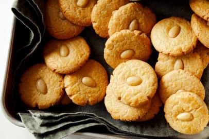 Chinese Almond Cookies-image