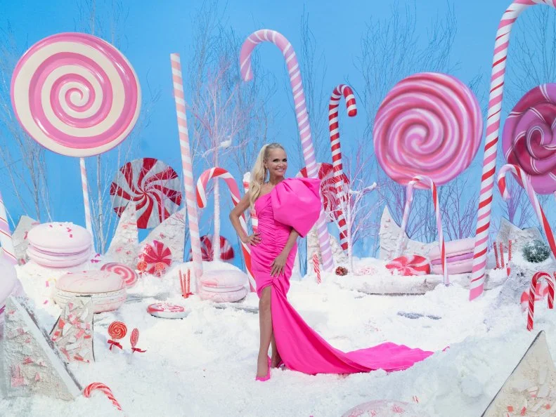 Host Kristin Chenoweth, as seen on Candyland, Season 1.