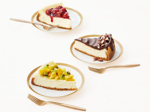 https://food.fnr.sndimg.com/content/dam/images/food/fullset/2020/11/19/0/FNM_120120-Classic-Cheesecake-with-Toppings_s4x3.jpg.rend.hgtvcom.616.462.suffix/1605803839990.jpeg