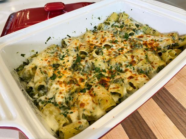 Spinach and Artichoke Pasta Bake Recipe | Katie Lee Biegel | Food Network