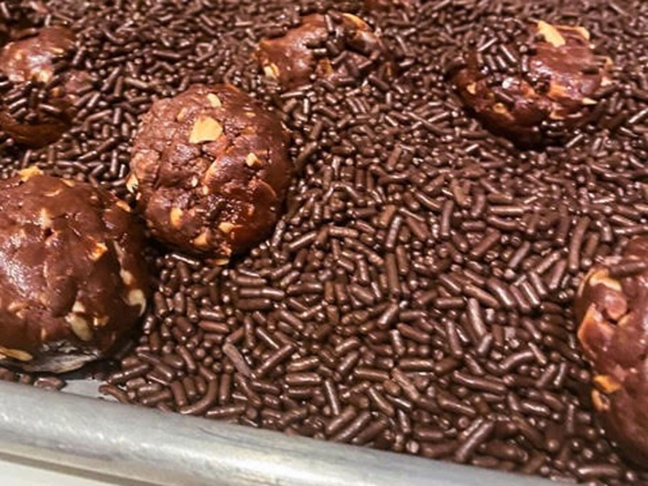 Rum balls made with whiskey - Chef Alina