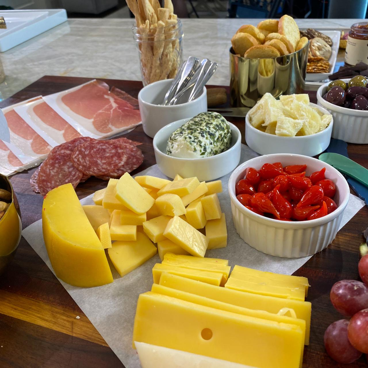 What Geoffrey Zakarian Says Is Missing From Your Charcuterie Board