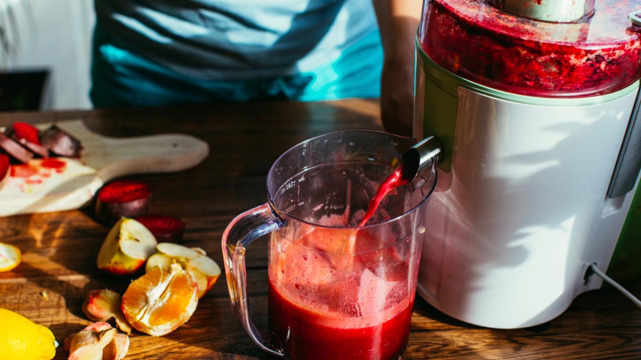 Why We Will Never Stop Using A Glass Juicer