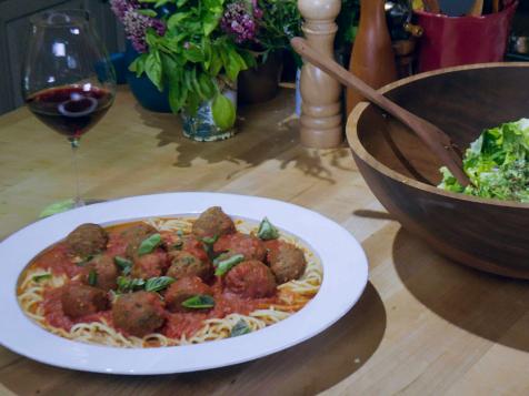 Meat-Free Meatballs in Marinara Sauce