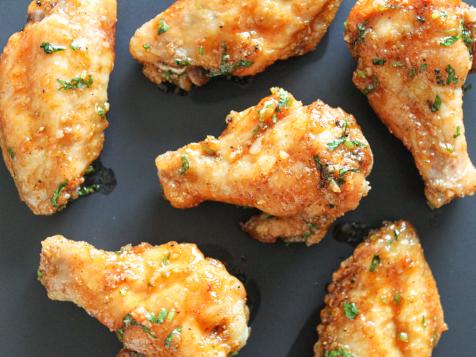 Honey, Cilantro and Sriracha Baked Chicken Wings