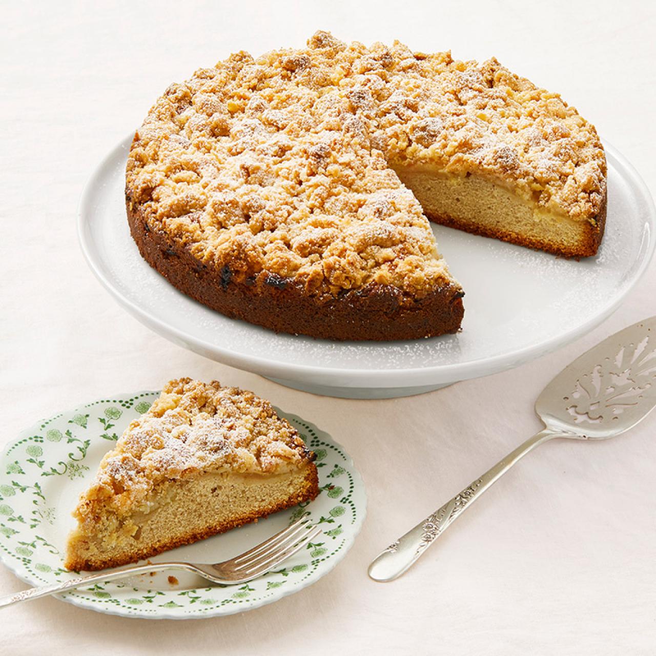 Cream Cheese Apple Cake | RecipeLion.com