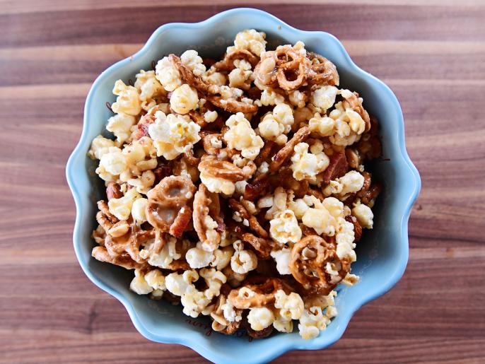 Maple Bacon Snack Mix Recipe Ree Drummond Food Network