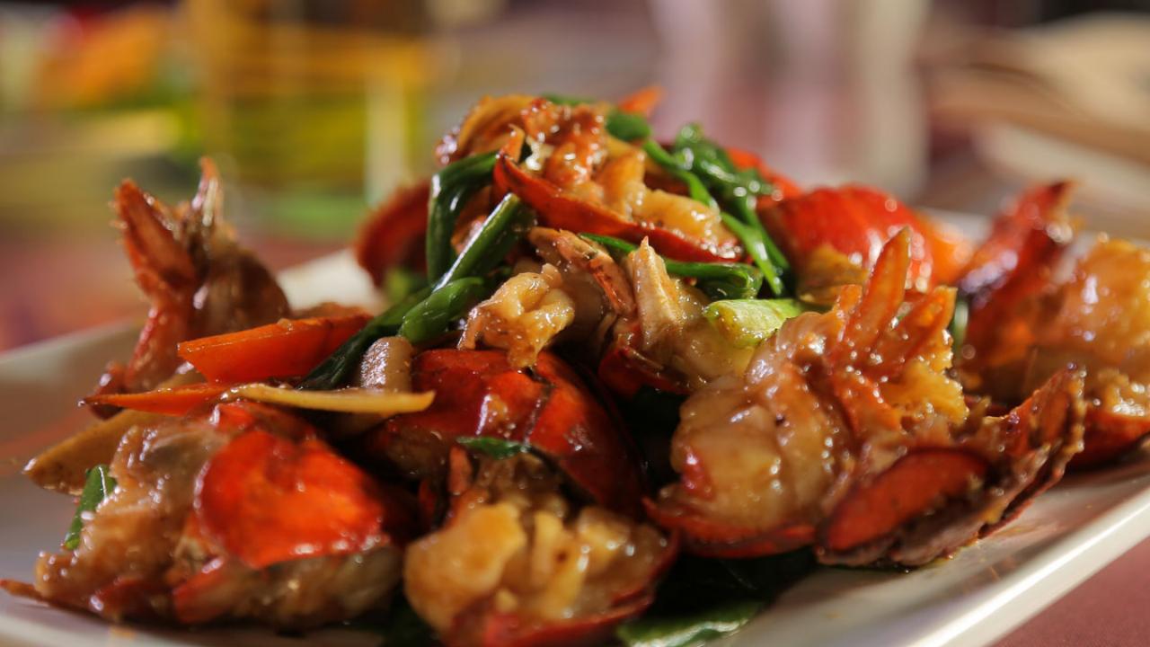 Cantonese Ginger Scallion Lobster Recipe (Copycat of Tang Cang Newport  Seafood) – FOOD is Four Letter Word