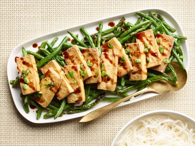 Food Network Kitchen’s Air Fryer Chili-Garlic Tofu with Green Beans, as seen on Food Network.