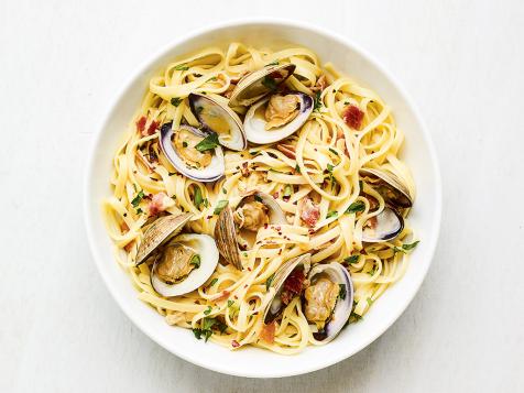 Linguine with Clams and Pancetta