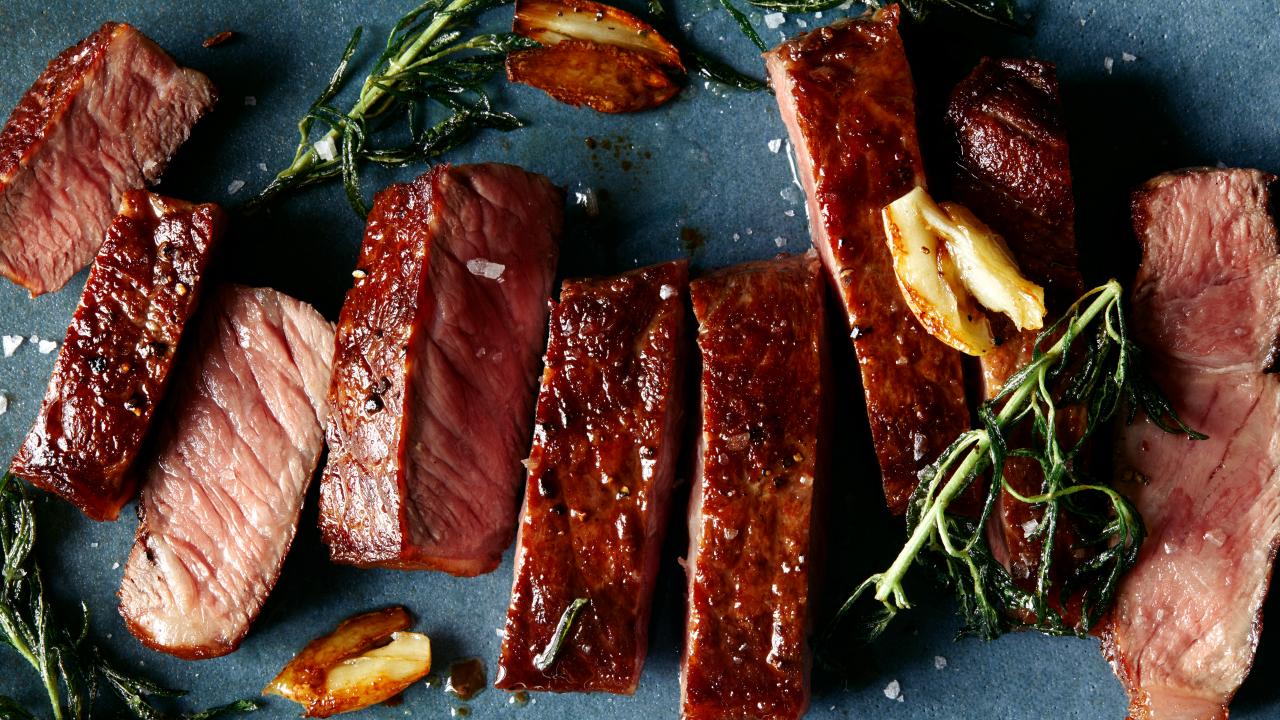 Searing a Steak in Bacon Fat - Steak Experiments 