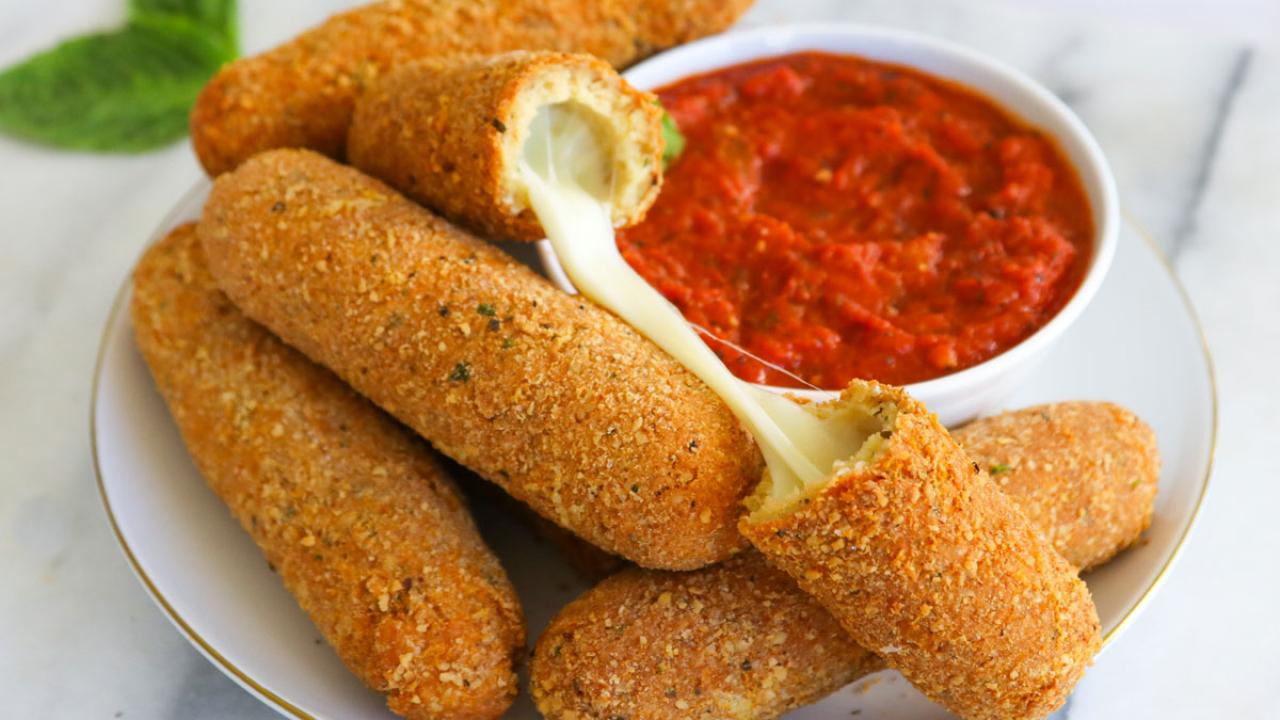 Matzo-rella Sticks