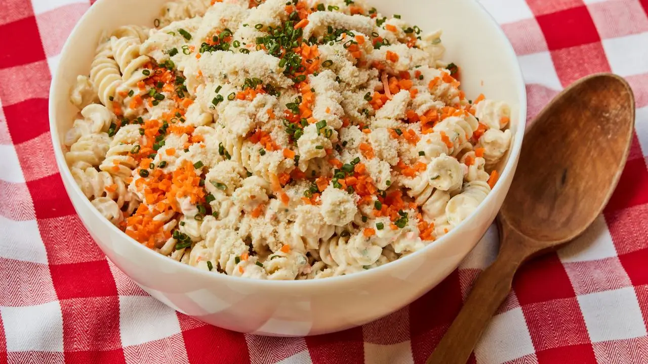 5 Recipes to Make From Veggie Scraps