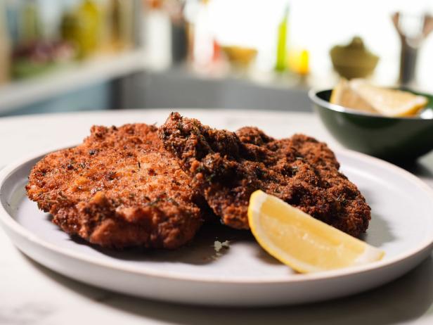 Sunny's Easy Lemon and Thyme Schnitzel_image