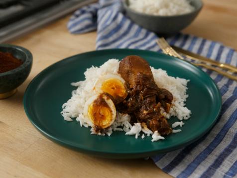 Doro Wat (Stewed Chicken Legs with Berbere and Eggs)