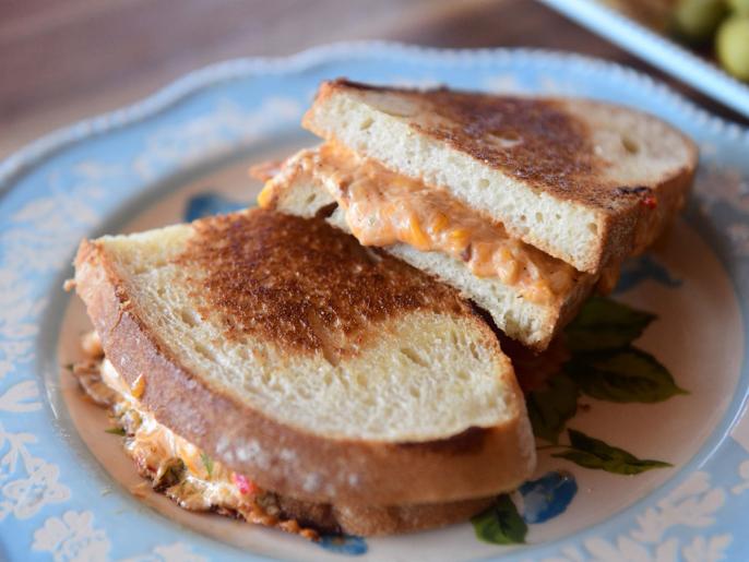 Spicy Grilled Cheese Recipe | Ree Drummond | Food Network