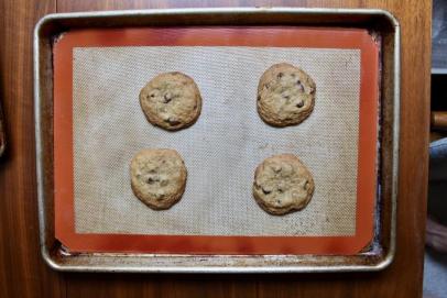 When to Use Parchment, Silicone, or Mesh Mats for Baking Cookies