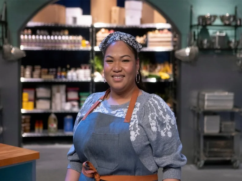 Aisah Siraj poses, as seen on Battle of the Brothers: Michael vs. Bryan, Season 1.