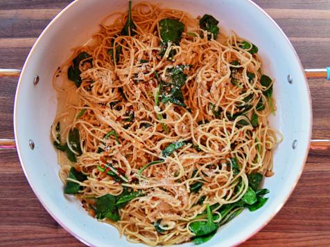 Garlic Spinach Spaghetti